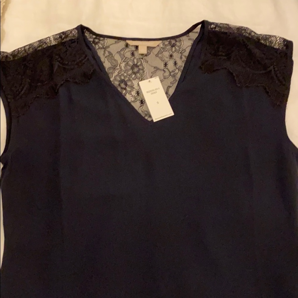 Work blouse with lace sleeves